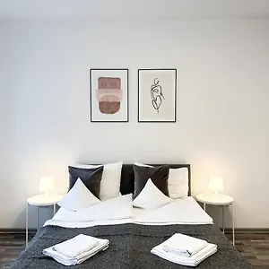 Appartamento Comfy At Siebertgasse, Vienna